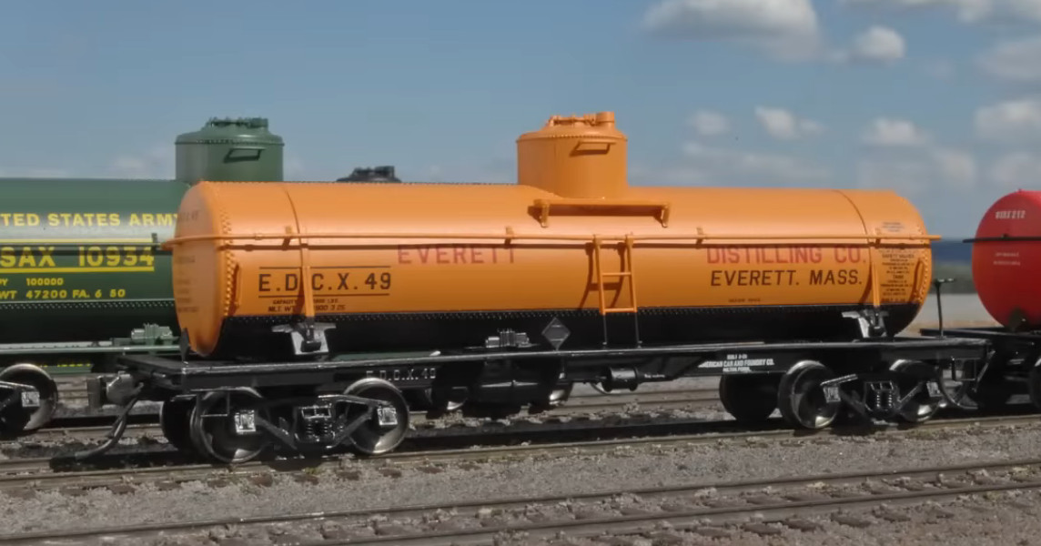 InterMountain ACF Type 27 Riveted 8,000 Gallon Tank Car - EDCX